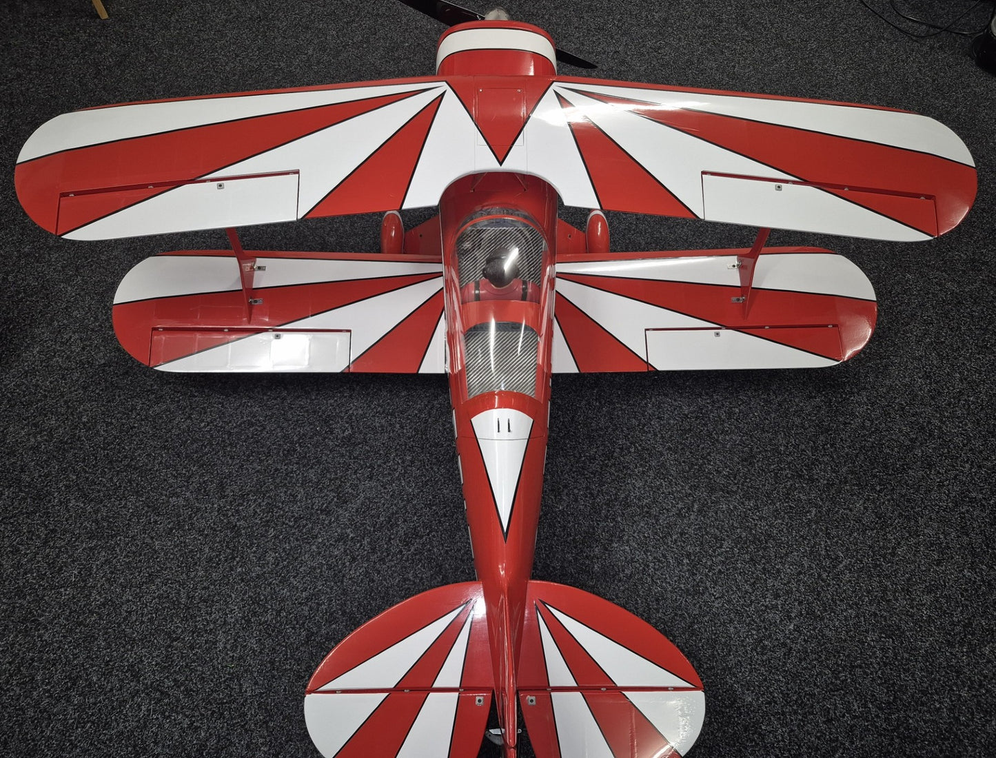 Hangar 9 Pitts S-2B w/Saito FG61 Twin