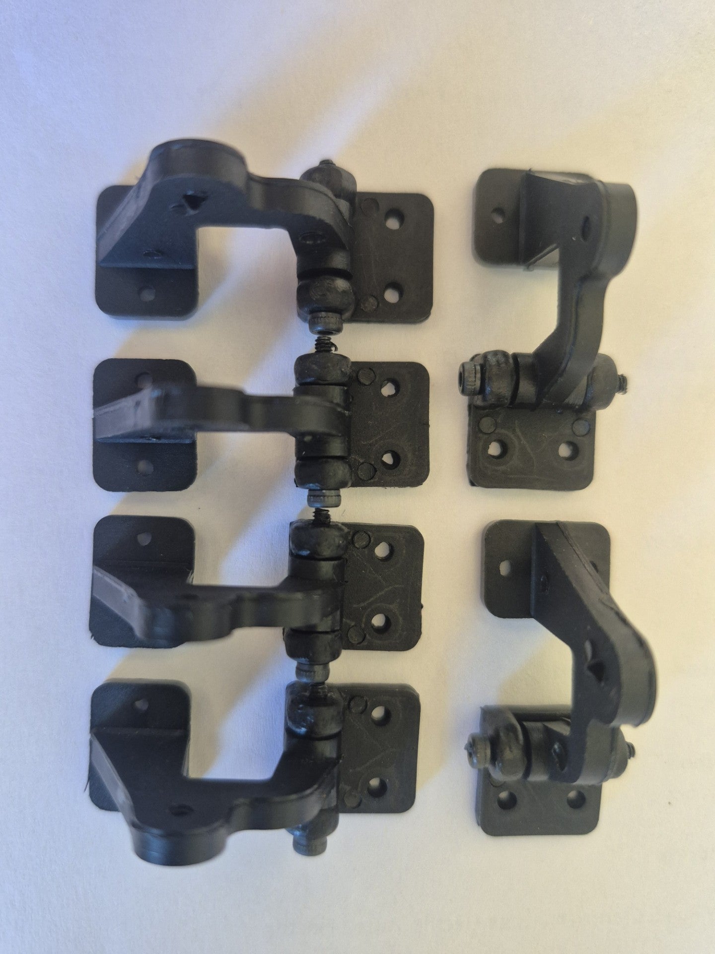 Heavy Duty Nylon Retract Door Hinges (6pce)