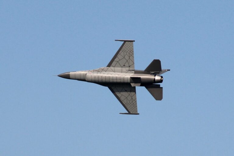 Pilot RC 1/5 F16 w/Electric Retracts, Pipe, Tank & Cockpit - EXPECTED SEPT/OCT!
