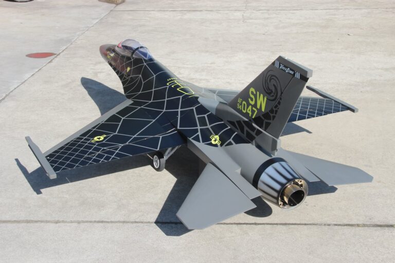 Pilot RC 1/5 F16 w/Electric Retracts, Pipe, Tank & Cockpit - EXPECTED SEPT/OCT!